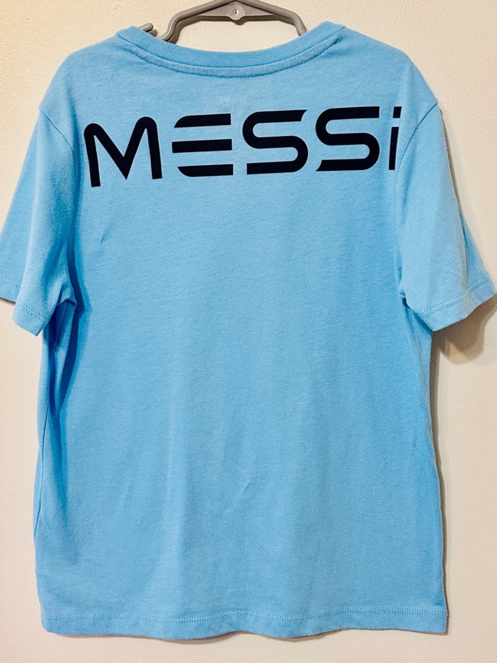 EUC Old Navy Messi graphic T Shirt for boys.